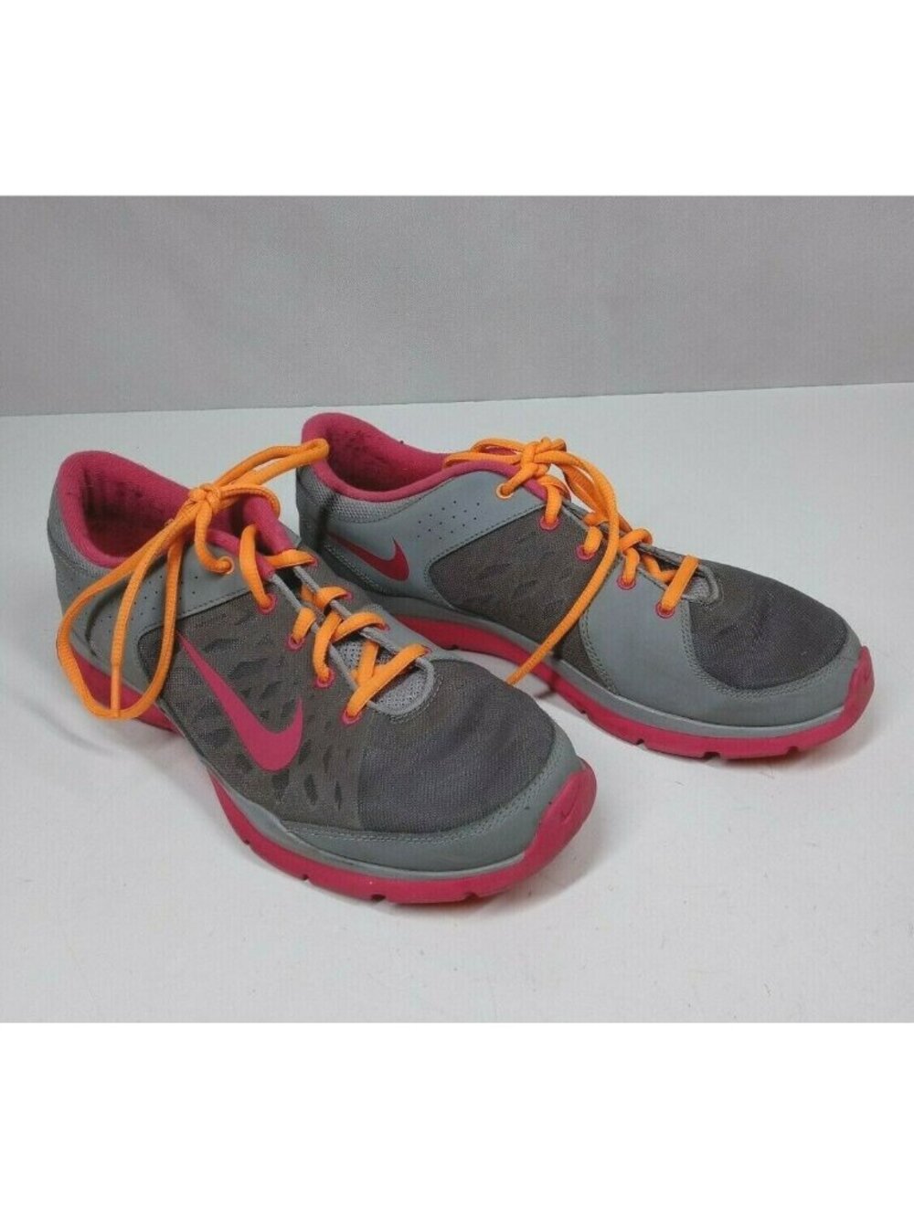 Nike Training Widths Women's Gray, Pink, & Orange Athletic Sneakers Size 10